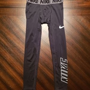 Nike base layer leggings size Medium